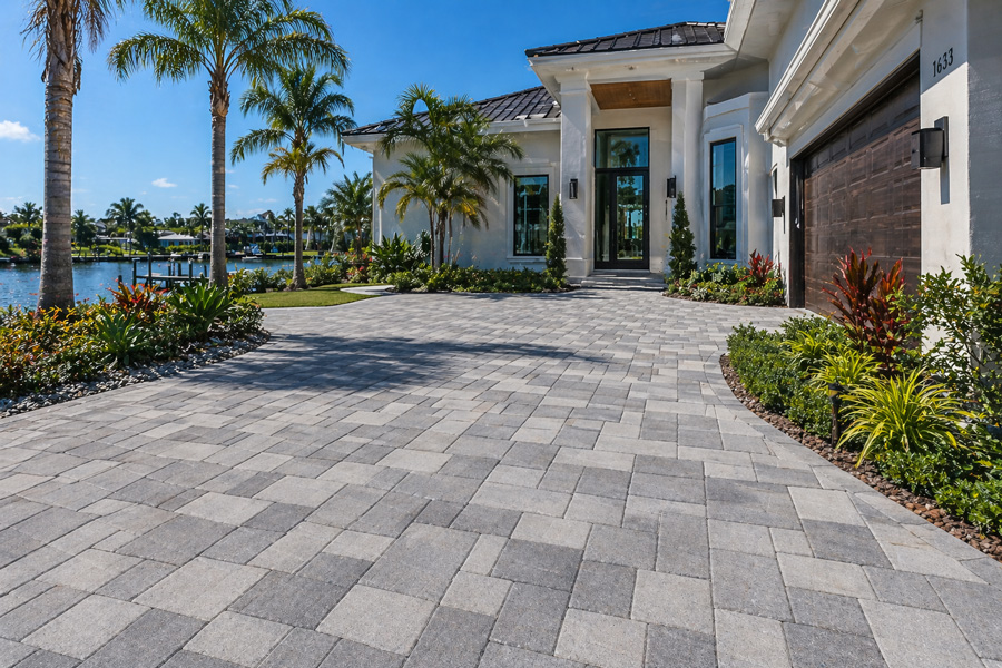 pavers-patio-sm