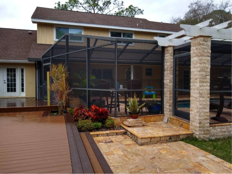 Pool Screens, Pool Cages or Lanai Screens in Sunnyland, Florida